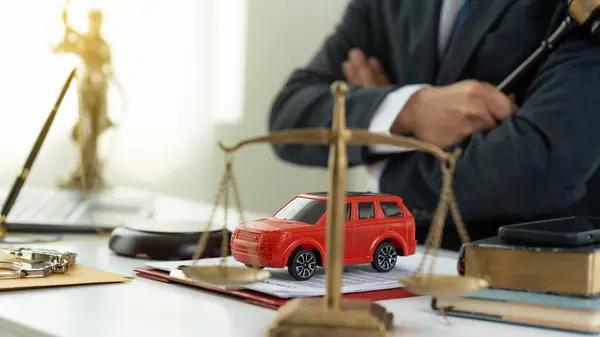 How Personal Injury Attorneys Approach Hit-and-Run Cases